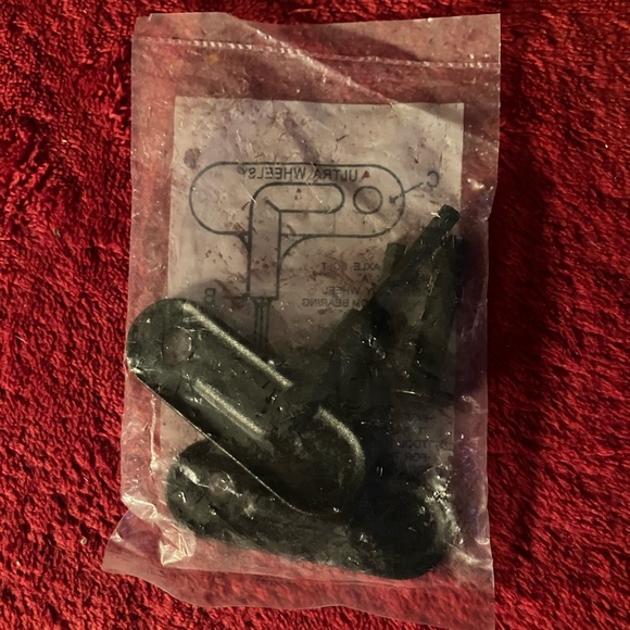 ROLLERBLADE SAFETY GEAR - Picture 6 of 6